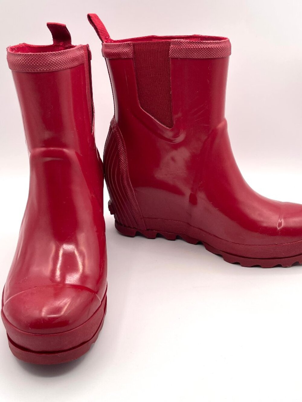 Sorel Joan RED Rain Boots Women's Rubber Chelsea Hidden Wedge Booties sz 8.5
